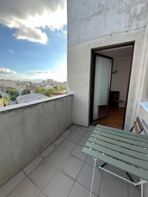 Downtown Unirii Square Private Economy Rooms With Shared Amenities Bukarest Exterior foto